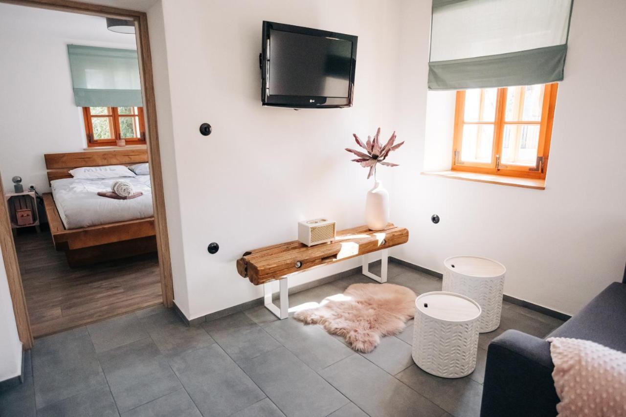 Stekner House Apartma Ljubno 外观 照片